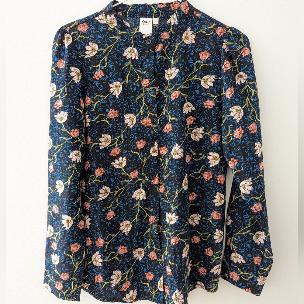 Cute Flower button shirt XS
